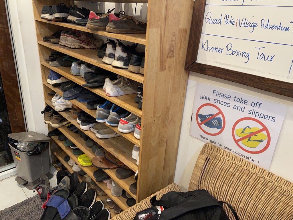 Maya Papaya Hostel（One Stop） プノンペン 靴箱