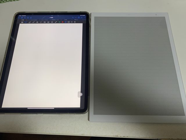 クアデルノA4 iPad Pro 12.9インチとの画面比較
