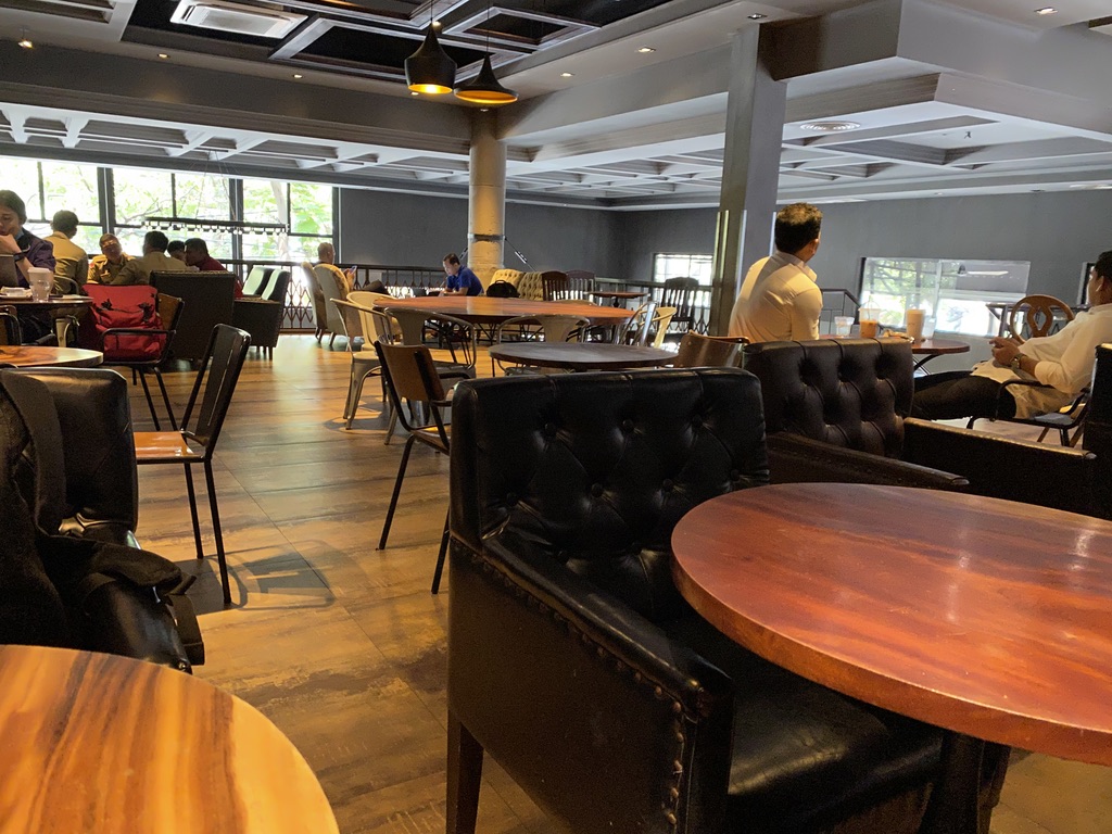 BROWN Roastery BKK  店内