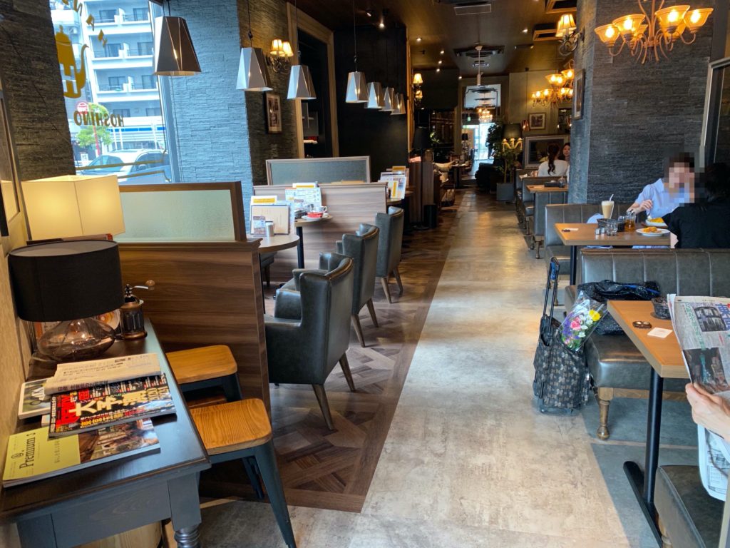 星乃珈琲店 行徳 店内