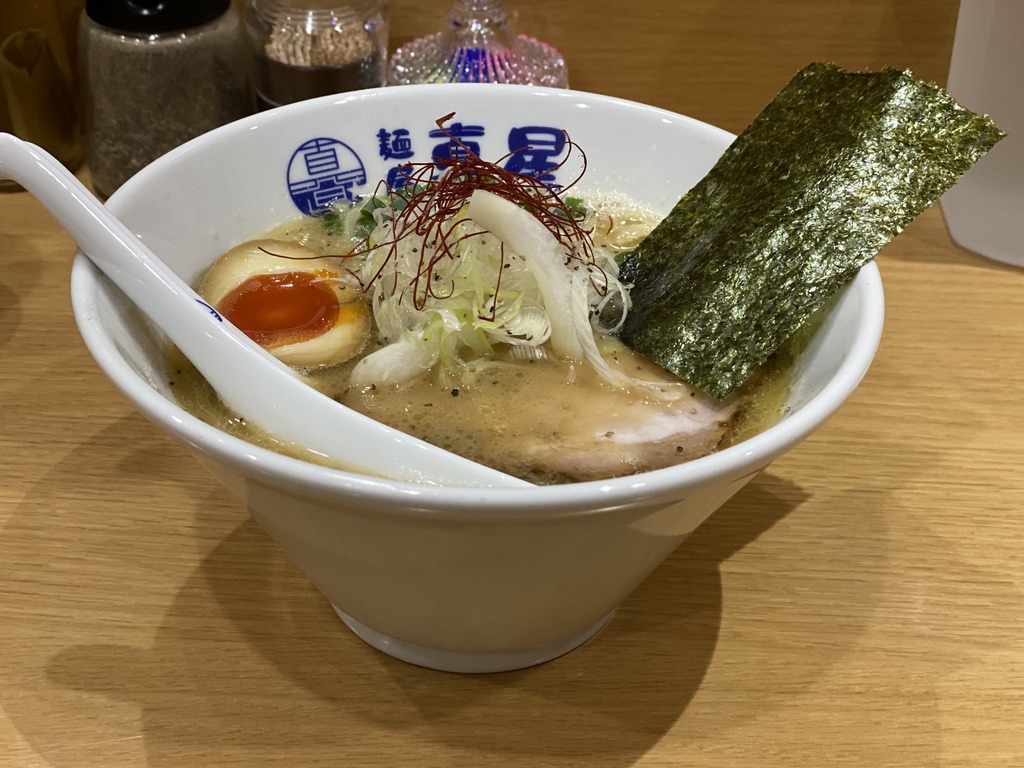 麺屋 真星 (しんせい) 浦安【レビュー】  おしゃれでコクのある濃厚スープのラーメン