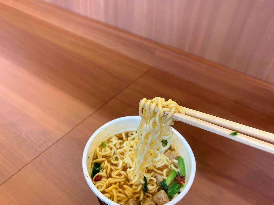 RIZAP麻辣湯麺 糖質量13.6g 
