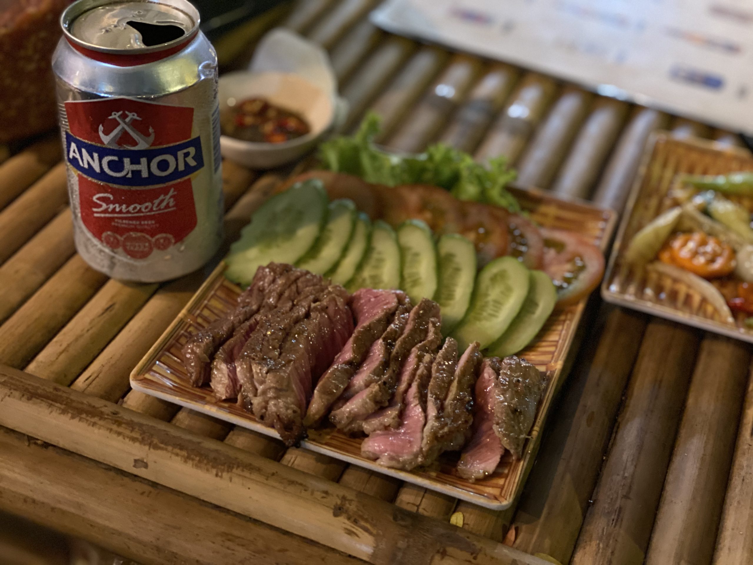 プノンペン 屋台居酒屋で 8.25ドルでゆったりと飲む