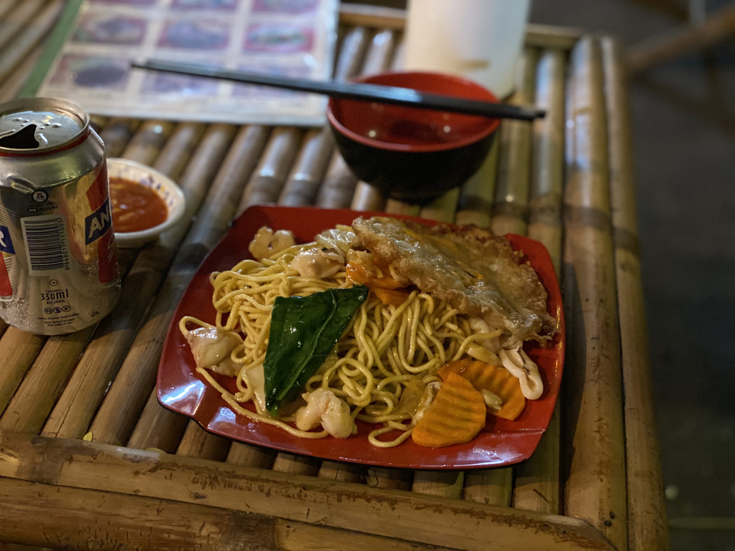 オウナローム パゴダ 近くの居酒屋 焼きそば