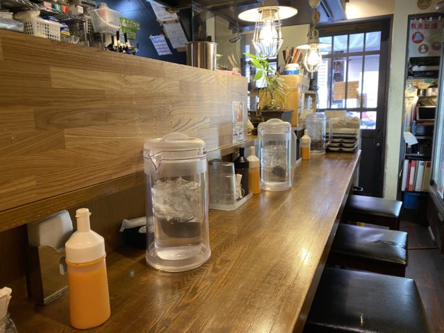 ツイテル！和 店内