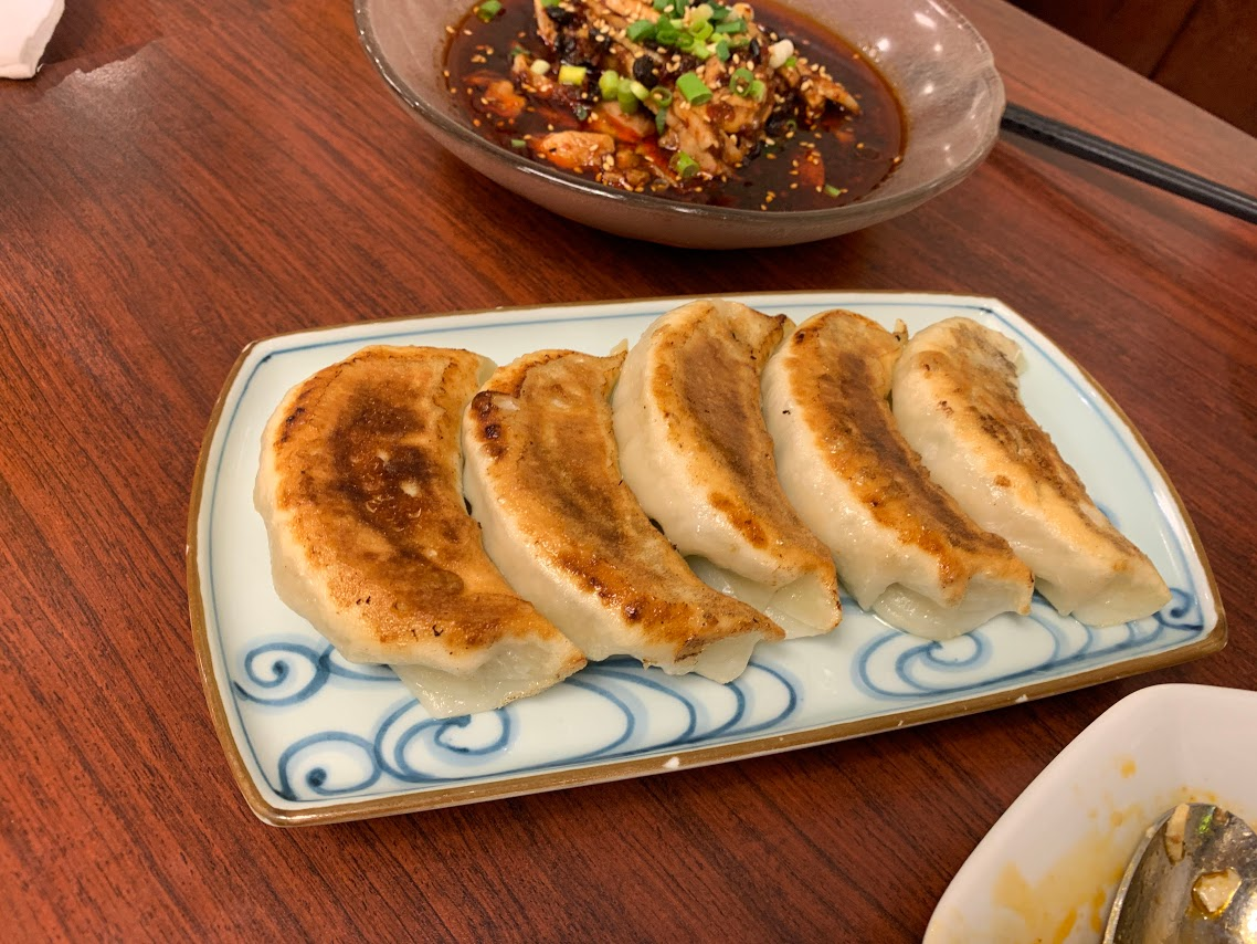 青山餃子房 亀有店【レビュー】30人団体でも柔軟な対応 餃子が大きくておいしい
