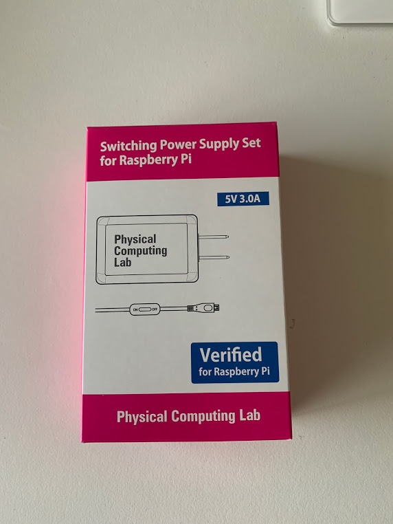 Raspberry Pi用電源セット(5V 3.0A) 【レビュー】電源スイッチがあり使いやすい