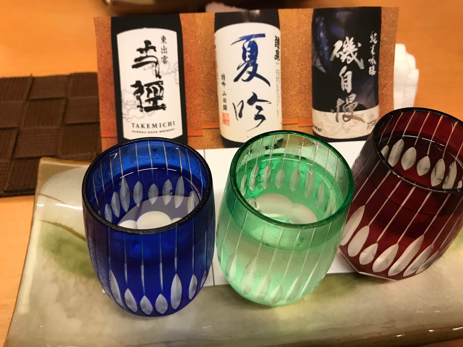 うまいもん 本店 新宿【レビュー】日本酒3種利き酒と新鮮魚介が最高！