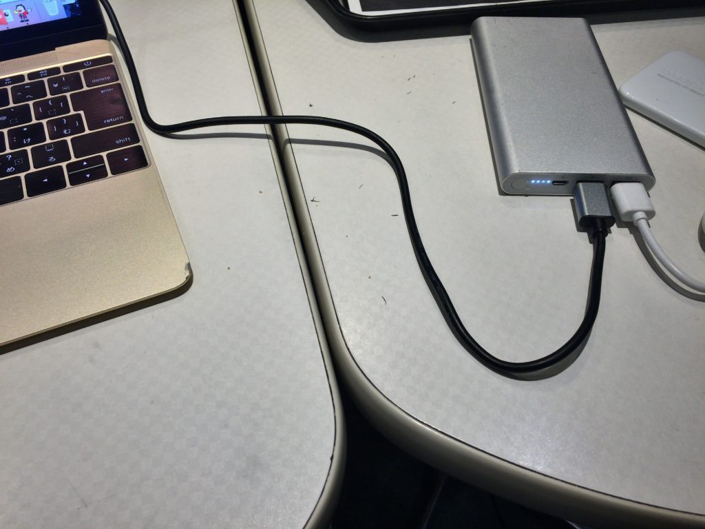 iEC USB-Cケーブル