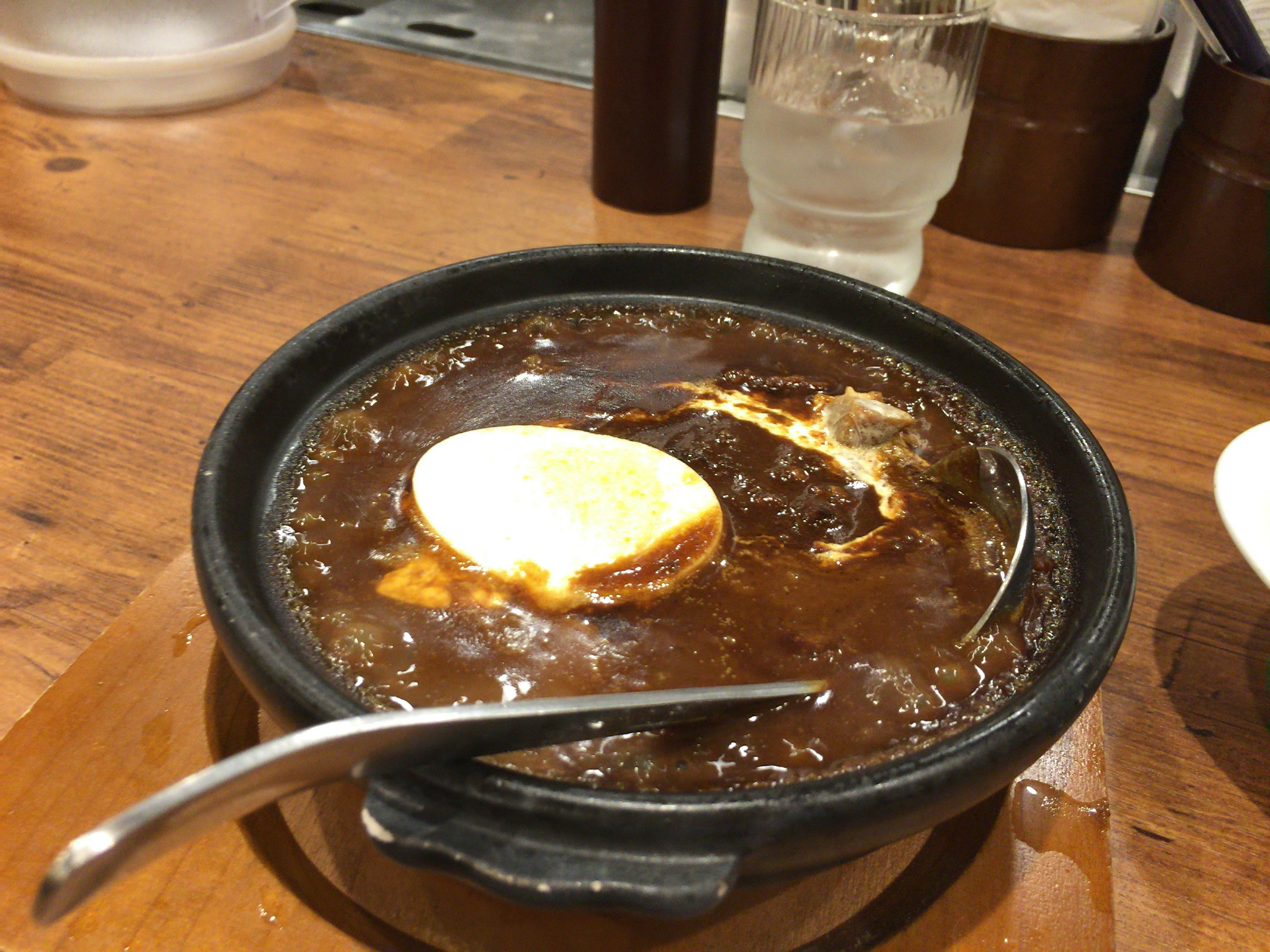 Hot Spoon 新宿西口【レビュー】 牛すじ煮込みカレーがうまい