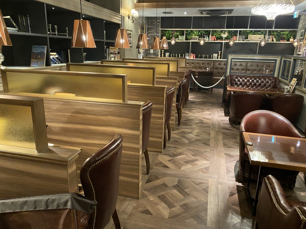 星乃珈琲店 行徳 店内