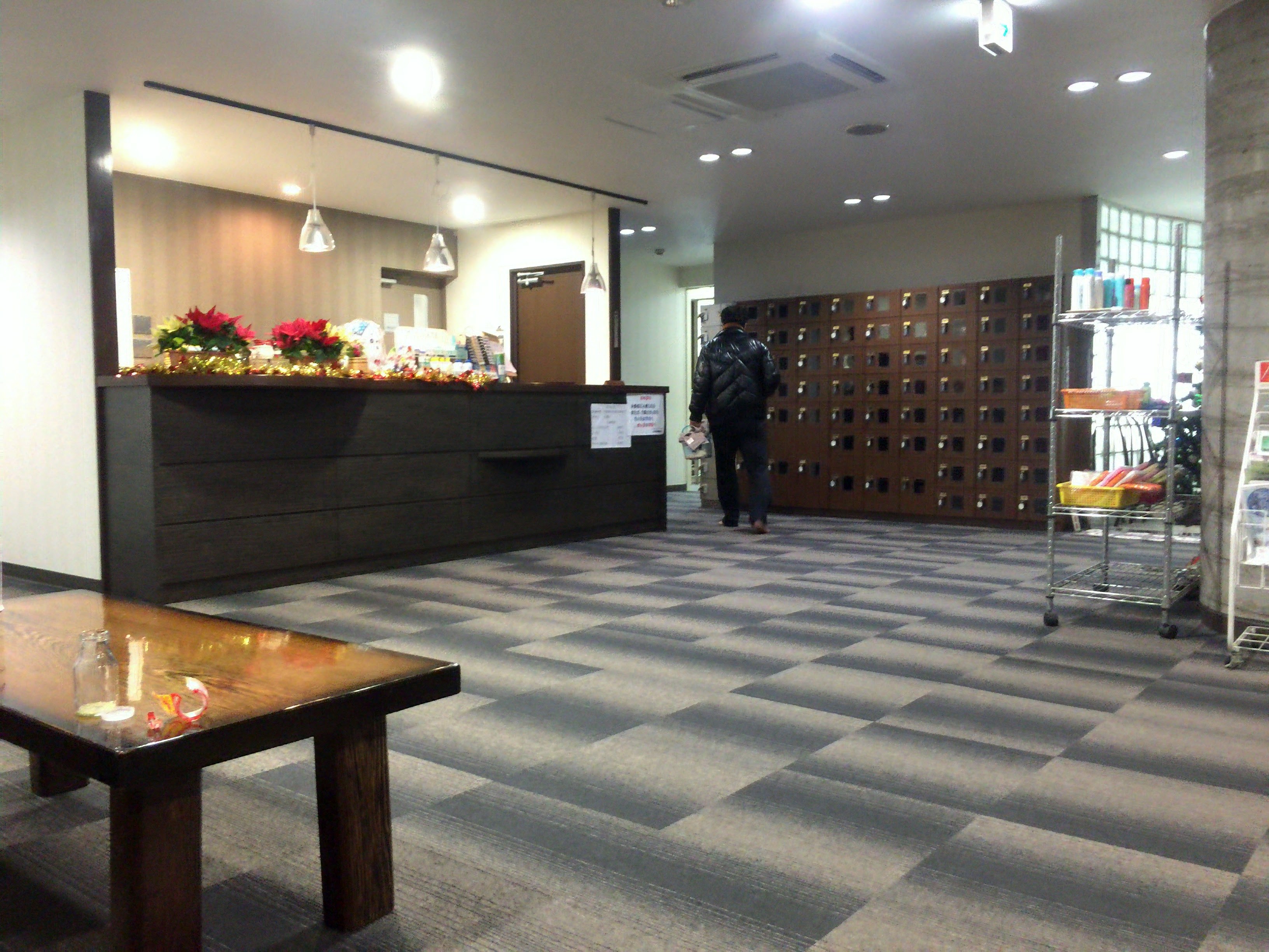 新越泉に行ってみた【東京銭湯巡り】 豪華なフロント 広々とした落ち着く浴槽がすごい 新井薬師前 中野