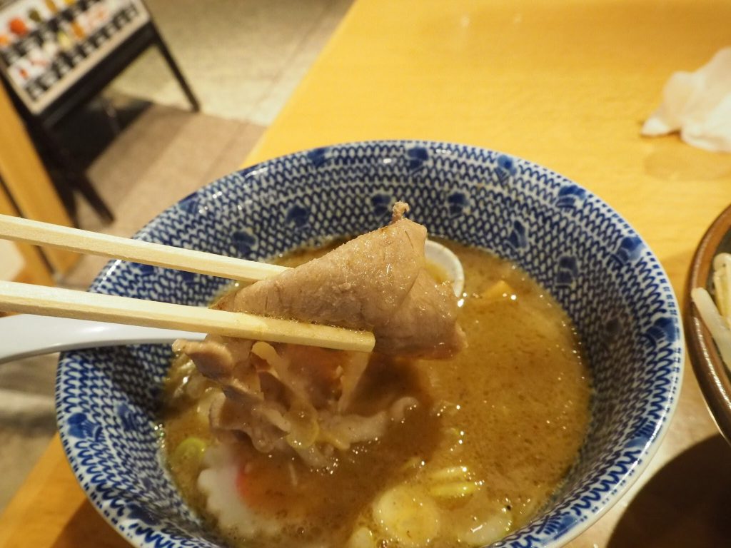 舎鈴(しゃりん) つけ肉