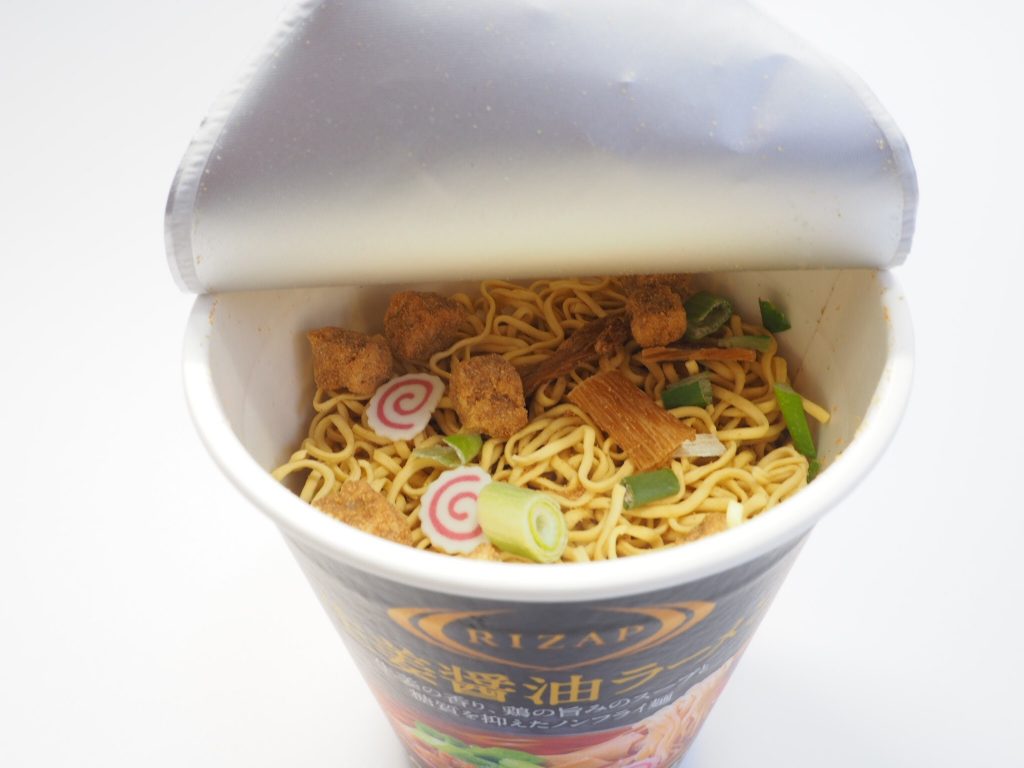 RIZAPカップ麺