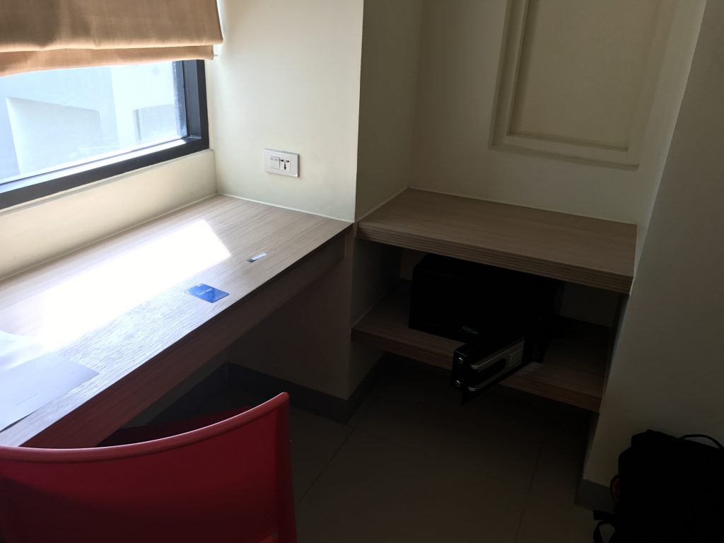 HOP INN ERMITA MANILA (ホップ イン ホテル エルミタ マニラ)