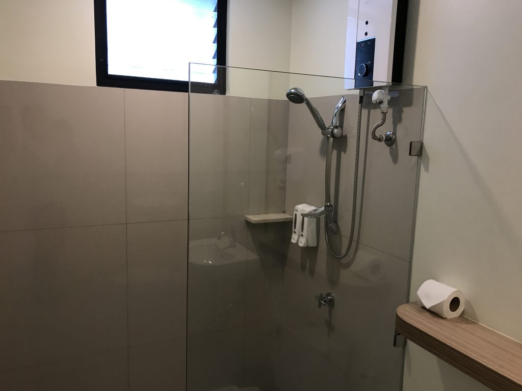 HOP INN ERMITA MANILA (ホップ イン ホテル エルミタ マニラ)
