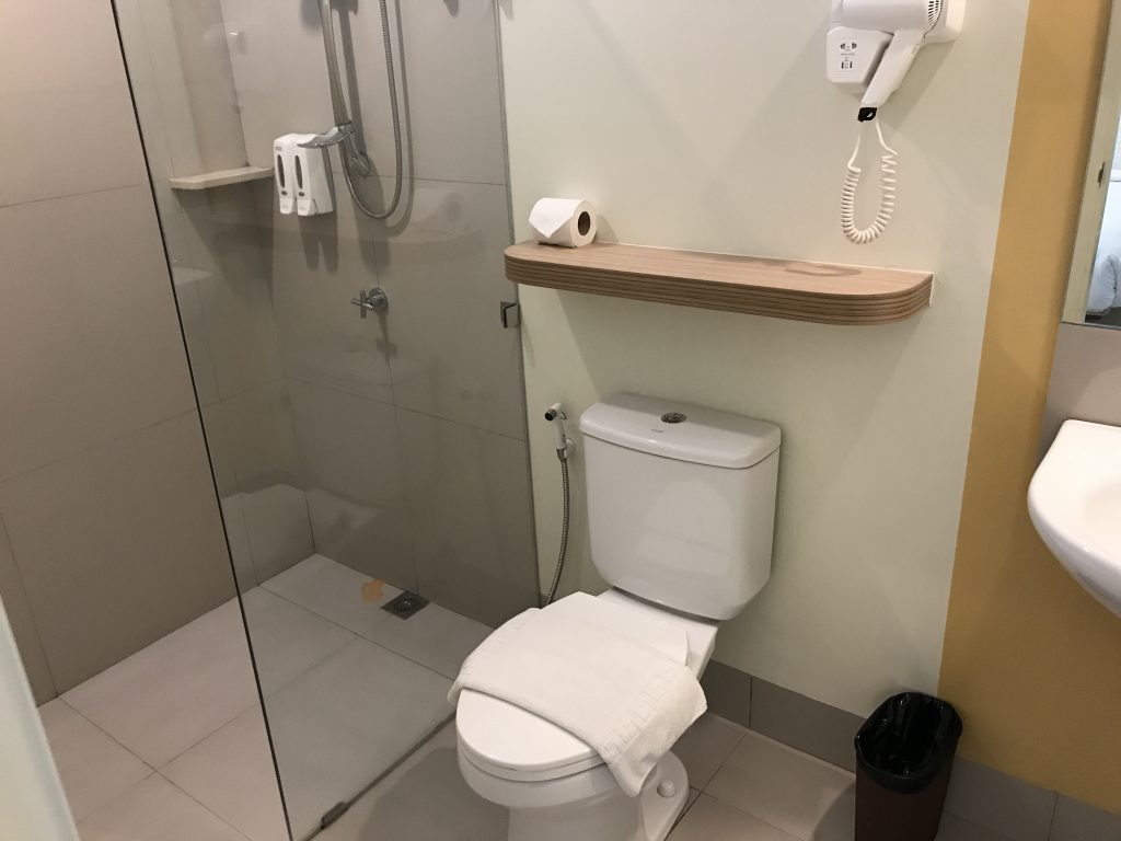 HOP INN ERMITA MANILA (ホップ イン ホテル エルミタ マニラ)