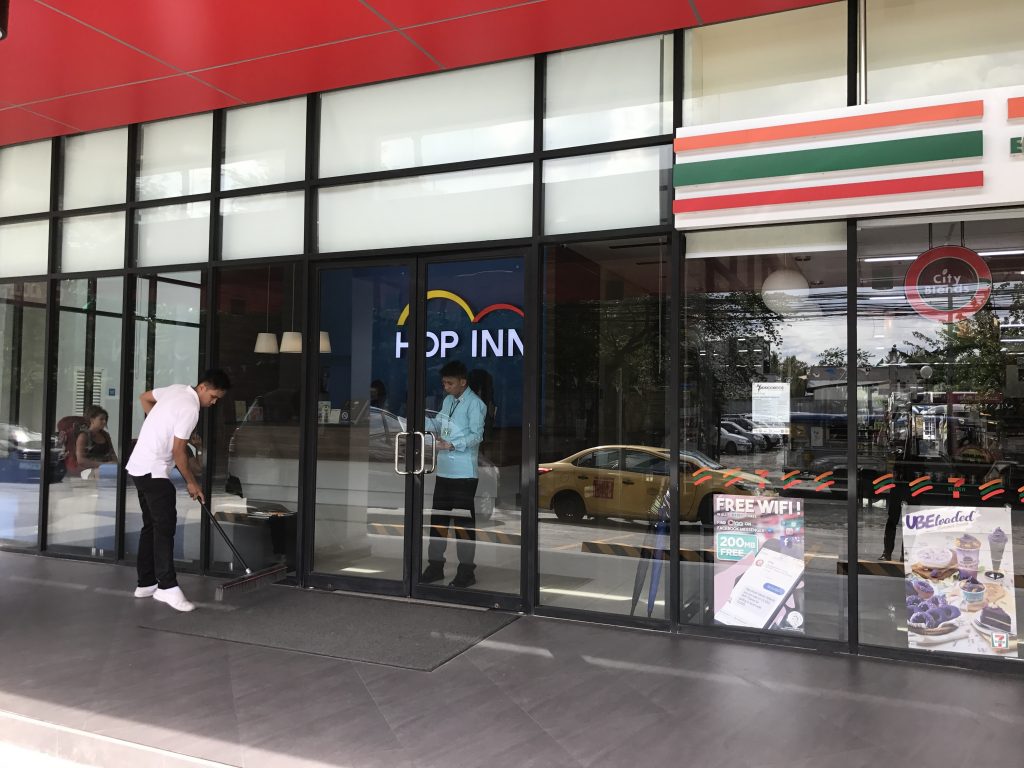 HOP INN ERMITA MANILA (ホップ イン ホテル エルミタ マニラ)
