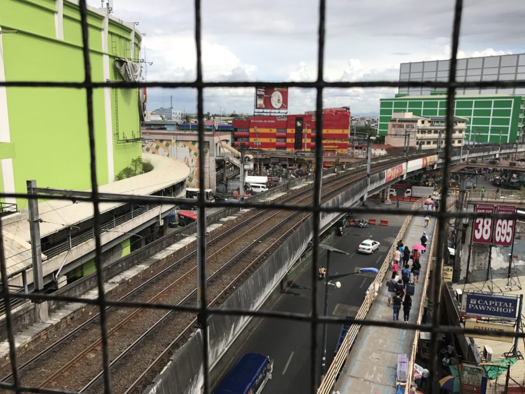 マニラ 高架鉄道 LRT MRT
