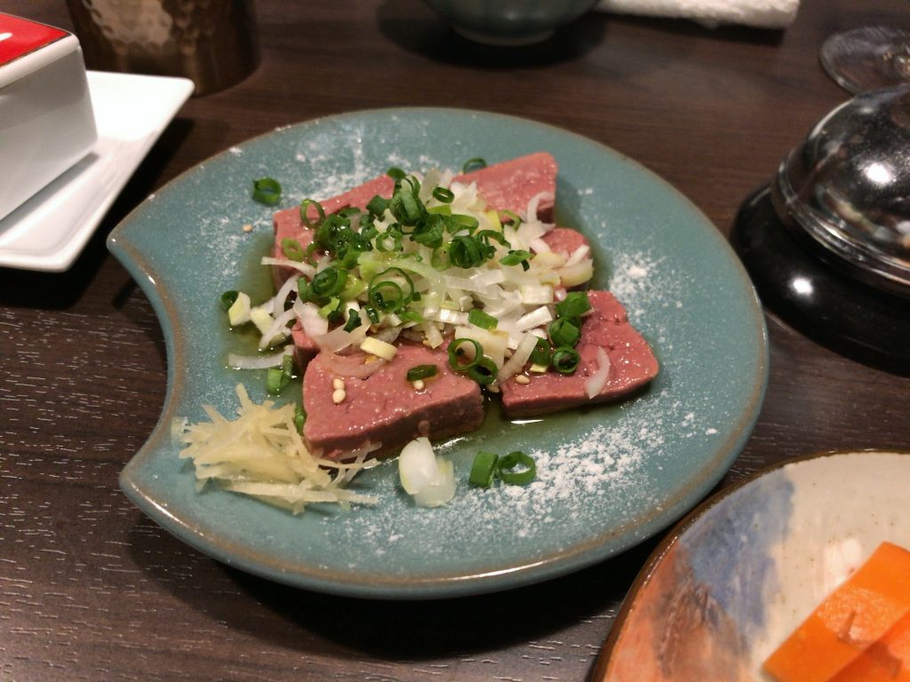 二鷹(にたか) 牛もつ 千駄木