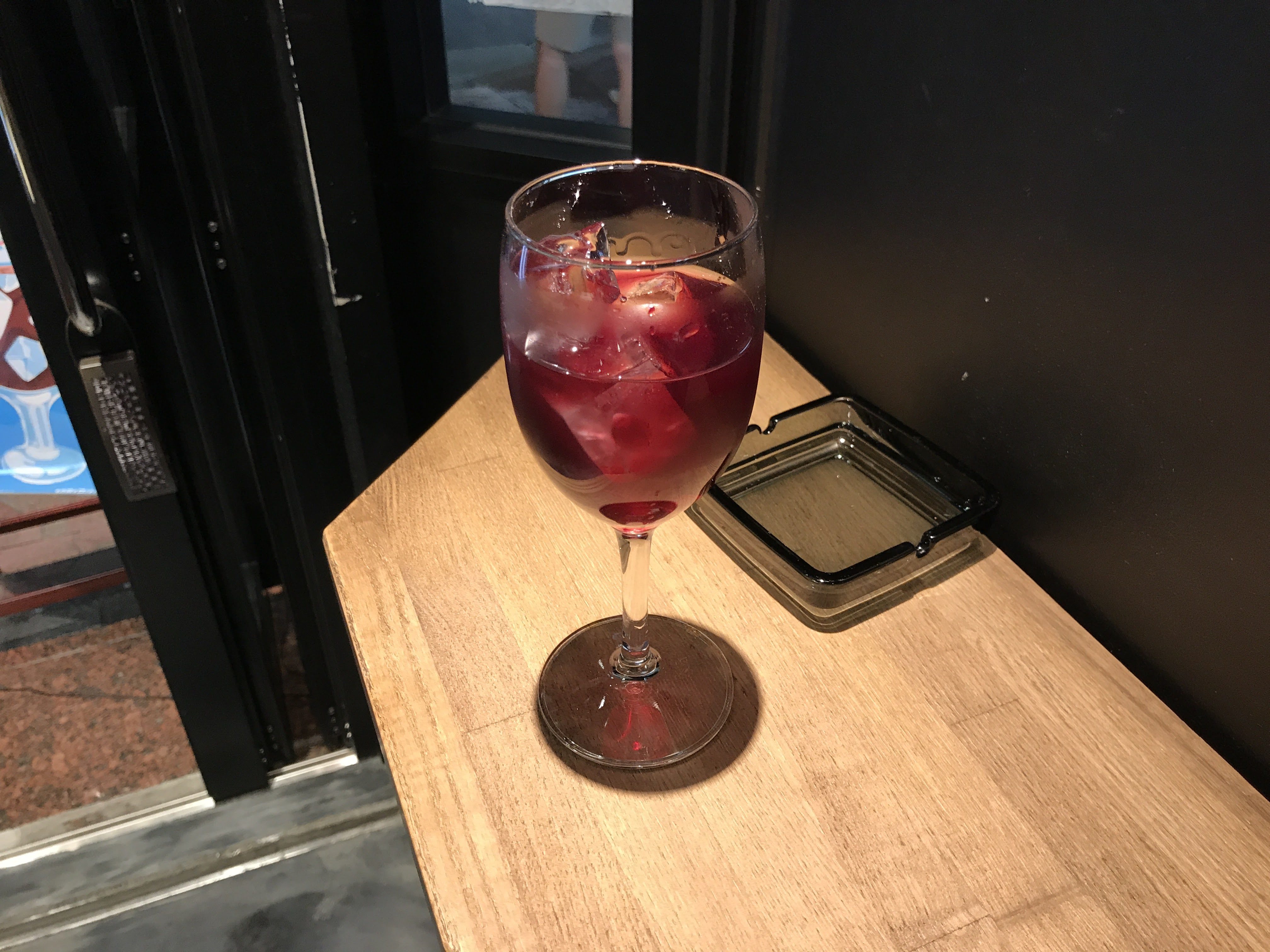 スタンドプラス（STAND+）中野南口【レビュー】昼はカフェ 夜は立ち飲みBar