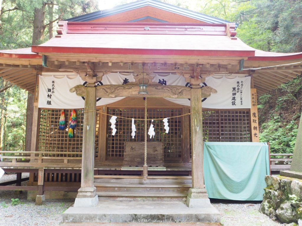 軍刀利(グンダリ)神社