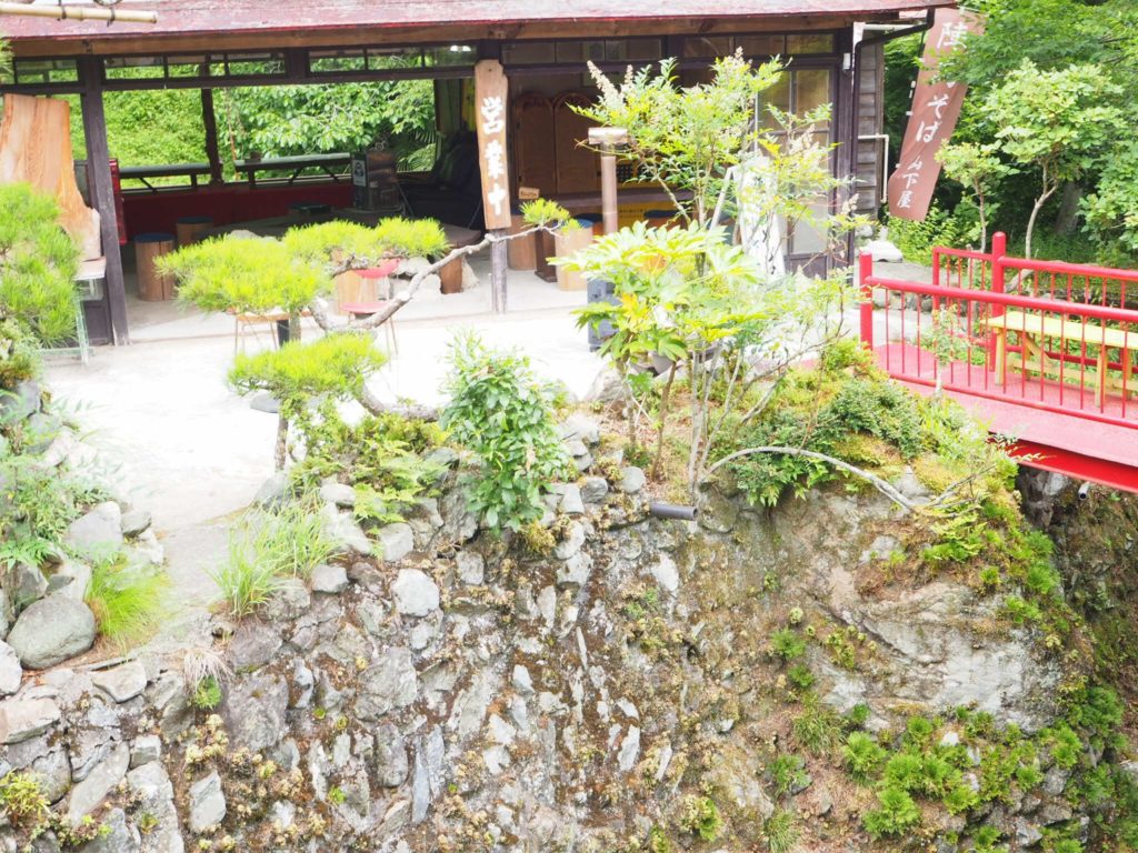 山下屋 陣馬高原下