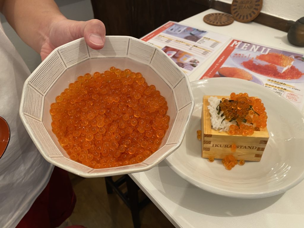 イクラスタンド 中野【レビュー】 北海道産のイクラこぼれが絶品