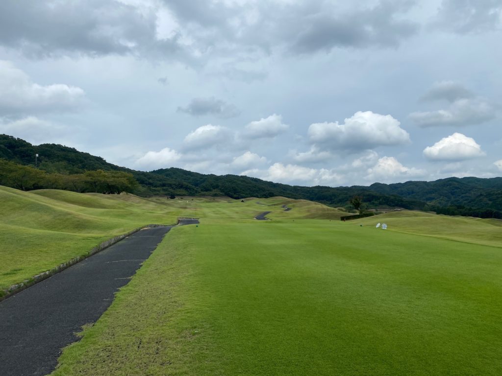 新西山荘カントリー倶楽部 コース