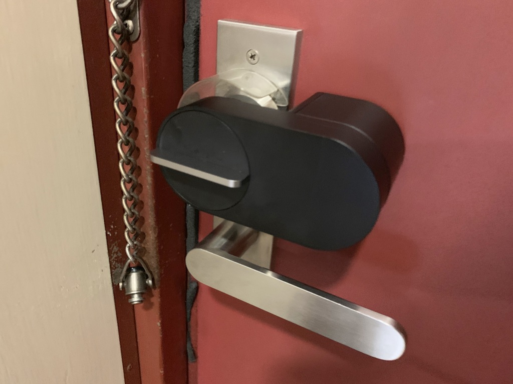 Qrio Lock (ロック) 【レビュー】 手ぶらで家のカギを開け締めできるようになった