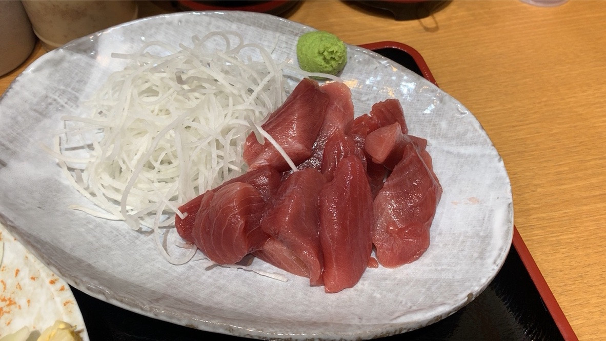 マルキ食堂 浦安【レビュー】まぐろブツ から揚げ しょうが焼きのボリュームがすごい