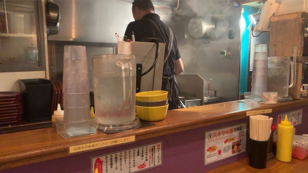 焼きそばは飲み物　池袋