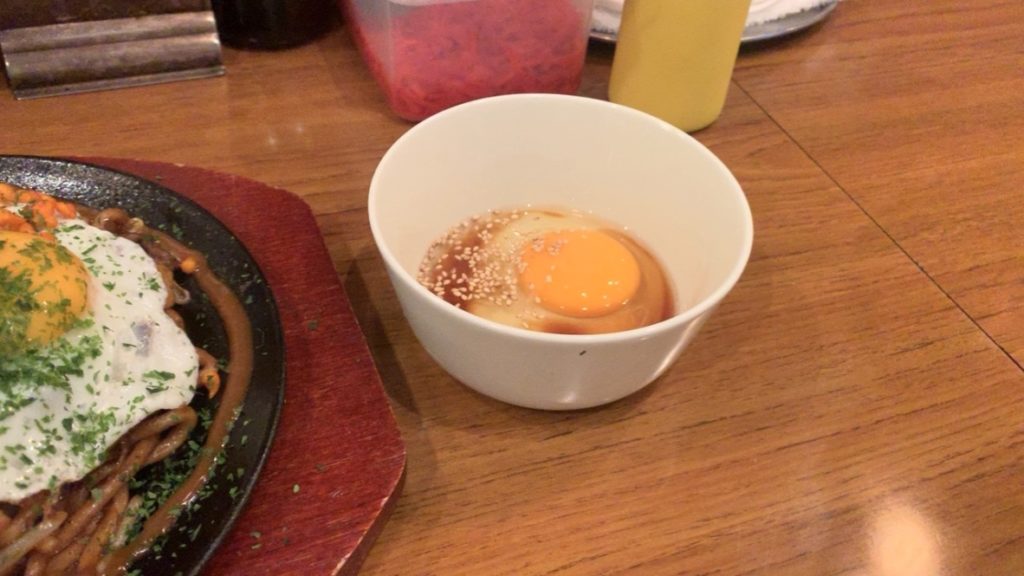 焼きそばは飲み物　池袋